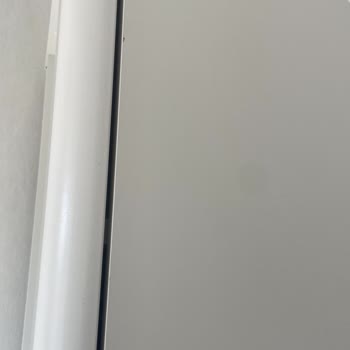 Konfor Mobilya Çizikli Dolap Kapakları İçin Değişim Talebime Dönüş Yapılmıyor