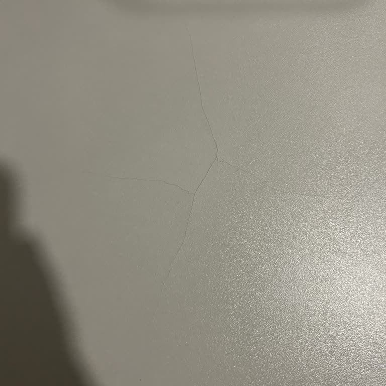 Sıfır Ürün Çatlak Geldi, Değişim Talebim Reddedildi