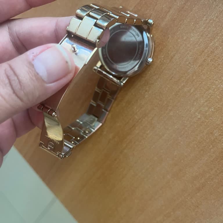 Kısa Sürede Oksitlenen Saat İçin Çözüm Bekliyorum