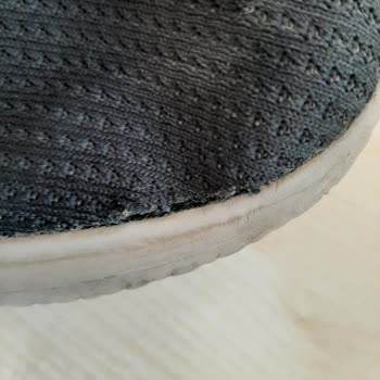 Ayakkabı Dünyası Kısa Sürede Deforme Olan Ayakkabılar Ve Yetersiz Mağaza Çözümü