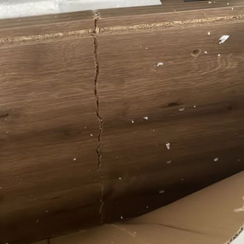 Kırık Gelen TV Ünitesi İçin Hızlı Çözüm Ve Değişim Talebim Karşılanmadı