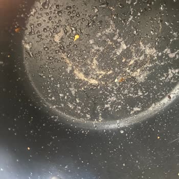 Tencere Setinin Kaplaması Dökülüyor, Sağlık Riski Oluştu