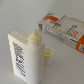 Açık Ve Kullanılmış Güneş Kremi Teslim Edildi Müşteri Hizmetlerinden Dönüş Yok