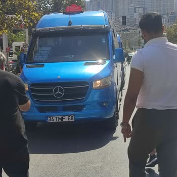 Esenyurt Mavi Minibüsünün Çarpması Sonucu Oluşan Araç Hasarının Karşılanmaması