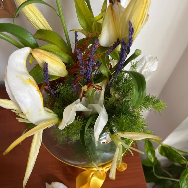 Solmuş Ve Zarar Görmüş Çiçek Teslimatı, Müşteri Hizmetlerine Ulaşılamıyor