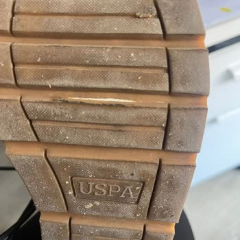 Kısa Sürede Tabanı Ayrılan Sneaker İçin Değişim Talebime Çözüm Bulunmadı