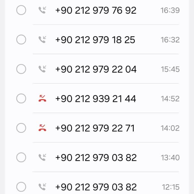 Akbank Borcum İçin Gün Boyu Defalarca Aranıp İlgisiz Ve Kaba Temsilcilerle Muhatap Oluyorum