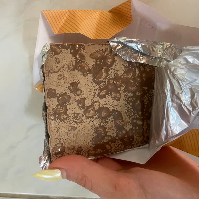 Aldığım Çikolata Bozuk Çıktı, Hızlı Çözüm Ve Ürün Değişimi İstiyorum