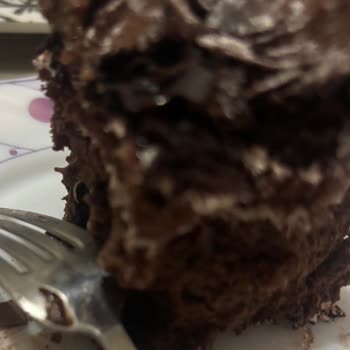 Özsüt Yanlış Pasta Teslimatı ve İlgisiz Şube Çalışanları