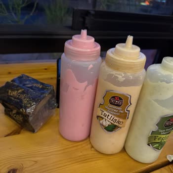 XL Burger Şubesinde Eksik Ve Kalitesiz Hizmet, İlgisiz Personel