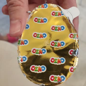 Çocuklara Satılan Ozmo Sürpriz Yumurtaların Küflü Ve Sağlıksız Çıkması