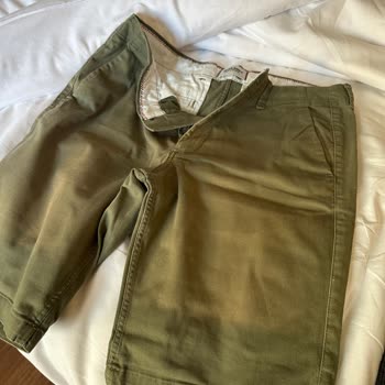 Kısa Sürede Renk Solan Şort İçin Çözüm Bekliyorum