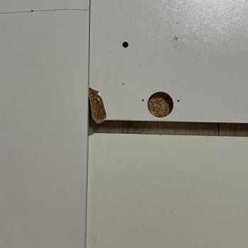 Kırık Gelen Banyo Dolabı Ve İlgisiz Firma Nedeniyle İade Sorunu