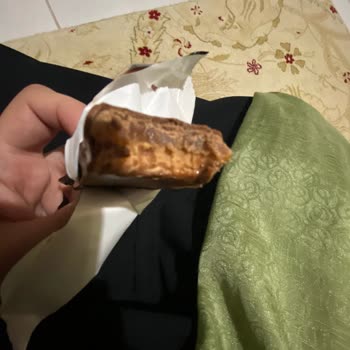 Fıstıklı Çikolata Aldım, İçinde Fıstık Yoktu: Ürün İçeriği Hayal Kırıklığı Yarattı