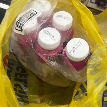 Bozuk Kefir Ve İlgisiz Mağaza Çalışanı Nedeniyle Yaşanan Sağlık Endişesi