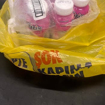 Bozuk Kefir Ve İlgisiz Mağaza Çalışanı Nedeniyle Yaşanan Sağlık Endişesi