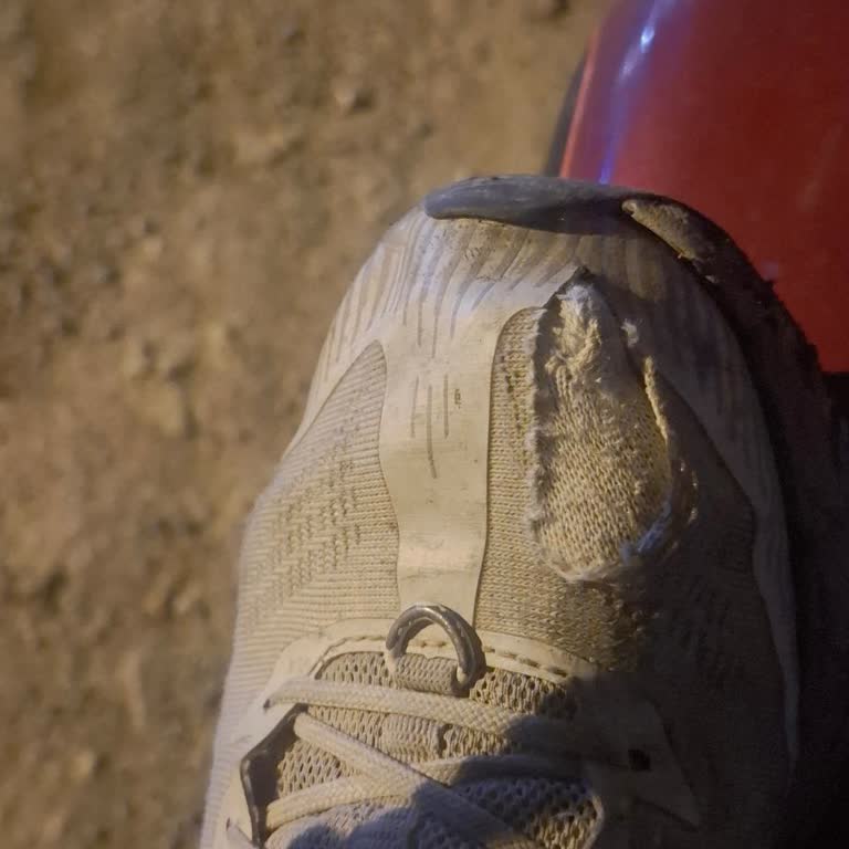 Kısa Sürede Yırtılan Merrell Ayakkabı İçin Garanti Ve İletişim Sorunu