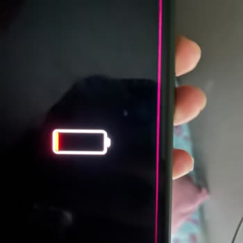 Kaskolu İphone 13'ümde Ekran Sorunu Ve Değişim Sürecinde Gecikme