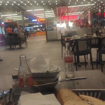 Köfteci Yusuf Şubesinde İlgisizlik Ve Temizlik Sorunu!