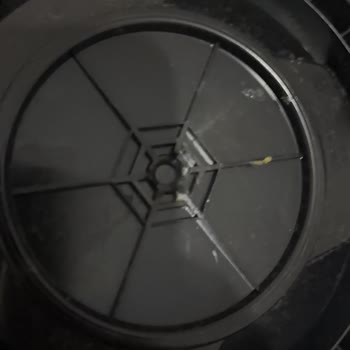 Fakir Süpürge Tekerlekleri Sürekli Kırılıyor, Müşteri Mağdur Ediliyor