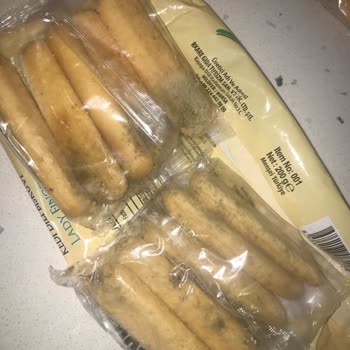 Taze Olmayan Ürünle Sağlık Ve Güven Sorunu: Pesotti Kedi Dili Bisküvisi Küflü Çıktı