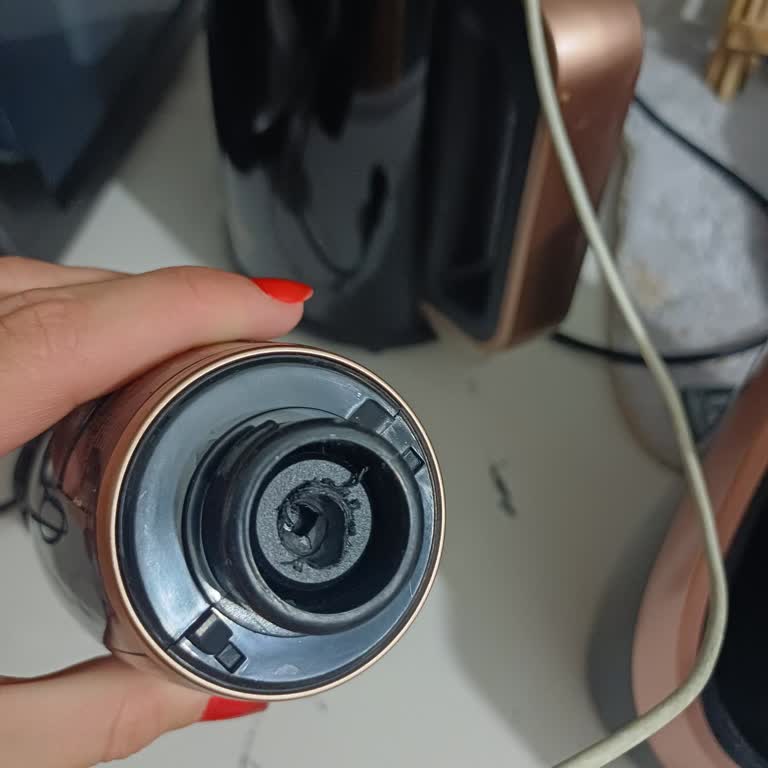 Blender Seti İlk Kullanımda Eridi Yetkili Servise Ulaşamıyorum