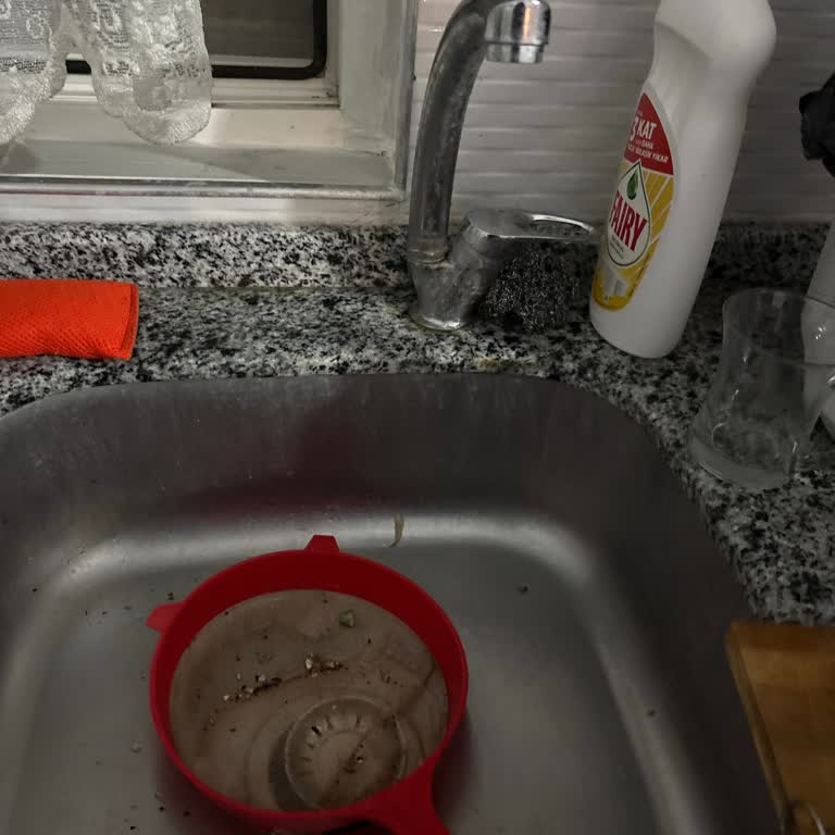 Uzun Süreli Su Kesintileri Ve Yetersiz Bilgilendirme Mağduriyeti