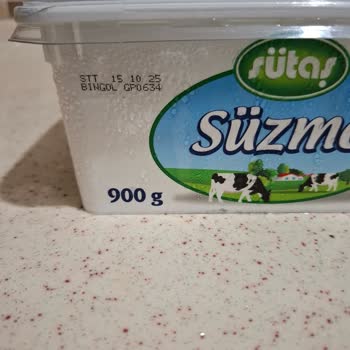 Son Kullanma Tarihi Geçmemiş Peynirin Kokması Ve Mağaza İlgisizliği