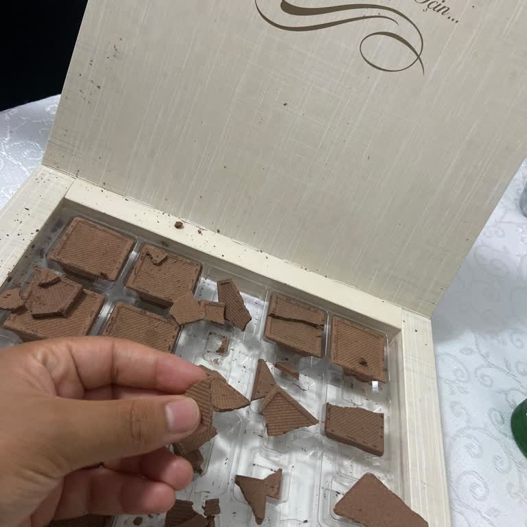 Son Kullanma Tarihi Geçmemiş Nestle Madlen Çikolata Bozuk Çıktı