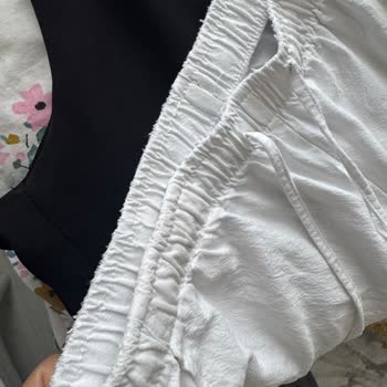 Stradivarius'tan Alınan Pantolon Kısa Sürede Parçalandı, İade Talebim Reddedildi