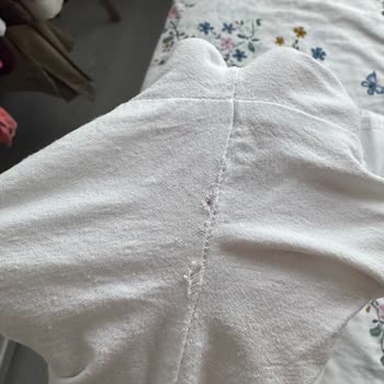 Stradivarius'tan Alınan Pantolon Kısa Sürede Parçalandı, İade Talebim Reddedildi