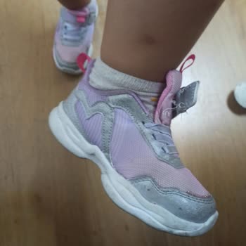 Yeni Alınan Çocuk Ayakkabısının Bant Kısmı 5 Günde Koptu Mağduriyetim Giderilmiyor