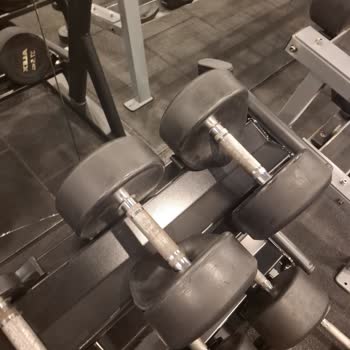 Sosyal Tesislerde Erişim Ve Yenilenme Eksikliği Site Sakinlerini Mağdur Ediyor