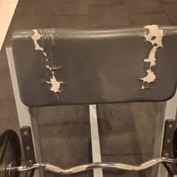 Sosyal Tesislerde Erişim Ve Yenilenme Eksikliği Site Sakinlerini Mağdur Ediyor