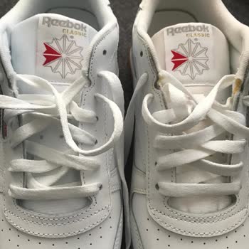 Reebok Ayakkabıda Farklı Astar Renkleri Orijinallik Şüphesi Yaşattı