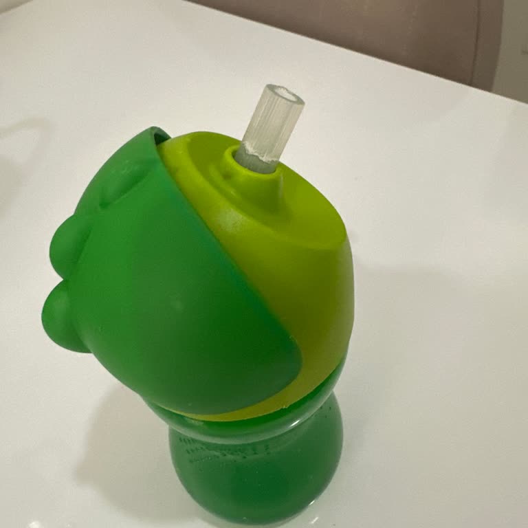 Yeni Alınan Philips Avent Suluk Sürekli Su Akıtıyor Ve Pipeti Dayanıksız