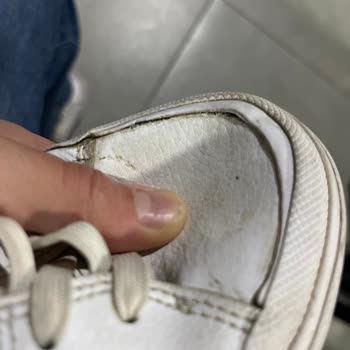 Kısa Sürede Hasar Gören Ayakkabıya Garanti Reddi