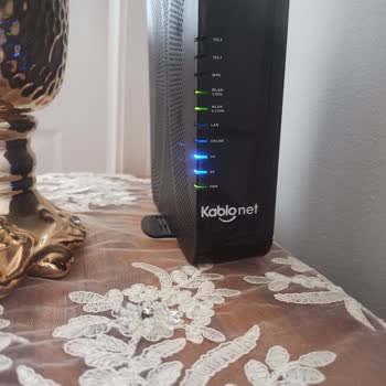 Sürekli Kesilen İnternet Ve Çözümsüz Müşteri Hizmeti Mağduriyeti