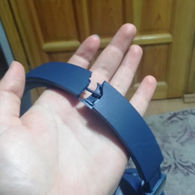 JBL Kulaklık Kafa Bandı Günlük Kullanımda Kendiliğinden Kırıldı