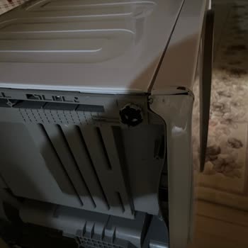 Yetkili Servisten Dönen Kurutma Makinesi Tekrar Hasarlı Geldi Değişim Talebim Reddedildi