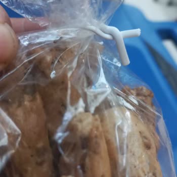 Aldığım Galeta Paketi Son Kullanma Tarihine Rağmen Kurtlanmış Çıktı