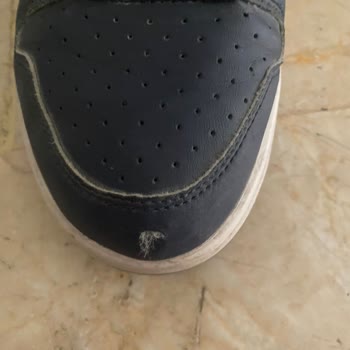 Kısa Sürede Yırtılan Ayakkabı İçin Amazon Ve Puma Arasında Çözüm Bulunamıyor