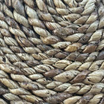 Kervan Tekstil-Çeyiz-Mobilya Yüksek Fiyatlı Masada Böceklenme Ve İade Sorunu