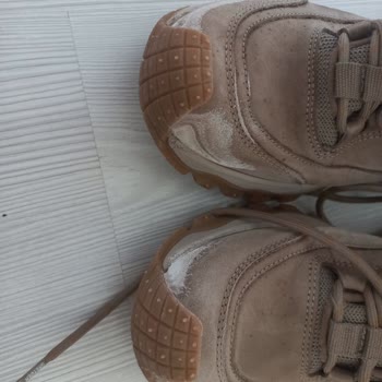 Kısa Sürede Deforme Olan Bot Ve Yetersiz Garanti Hizmeti