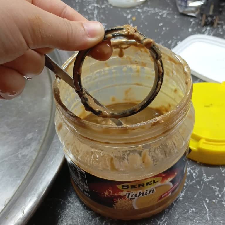 Tahin Kutusunda Conta Çıkmasıyla Yaşadığımız Rahatsızlık