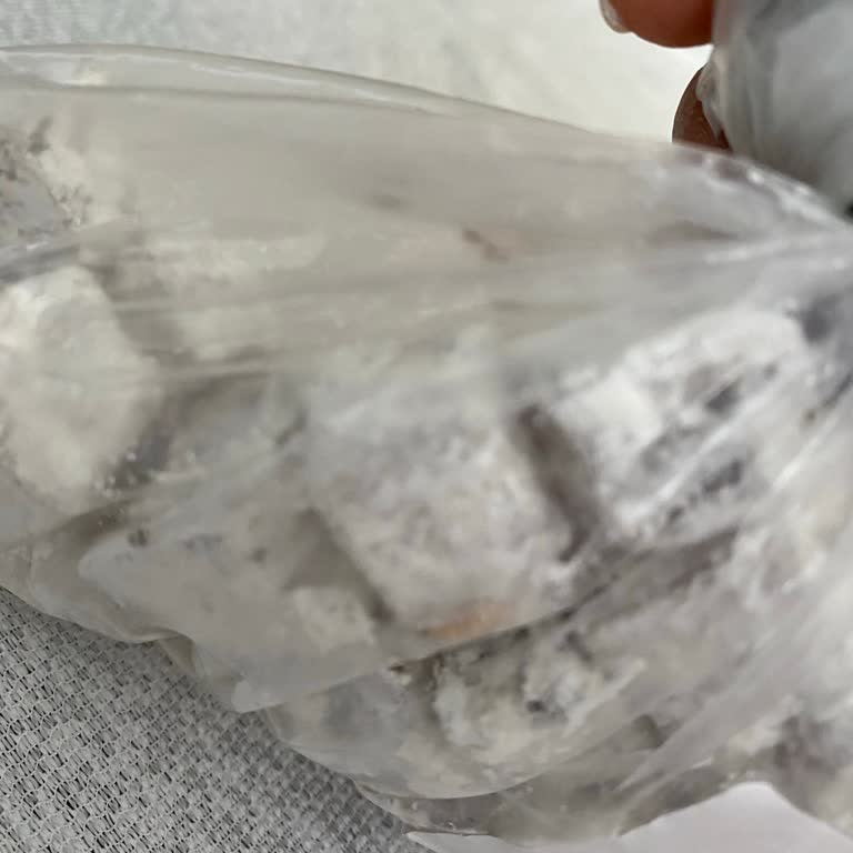 Aldığım Lokumlar Kısa Sürede Kurtlandı!
