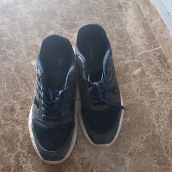 Kısa Sürede Yıpranan Ayakkabıya Garanti Reddi Mağduriyet Yaşattı