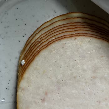 Son Kullanma Tarihi Geçmemiş Piliç Füme Küflü Çıktı Mağduriyet Yaşadım