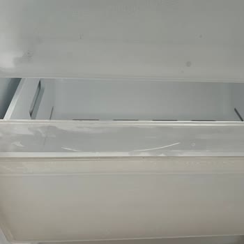 Sıfır Alınan Derin Dondurucunun Kırık Çekmecesi 2 Aydır Değiştirilmiyor