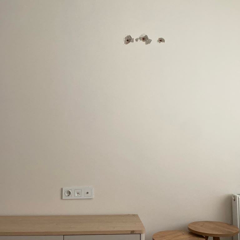 Yetkili Servis Montajında Duvarımda Büyük Delikler Açıldı Çözüm Sunulmuyor